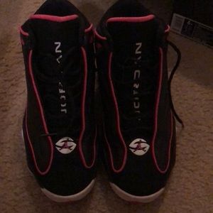 Jordan sneakers youth